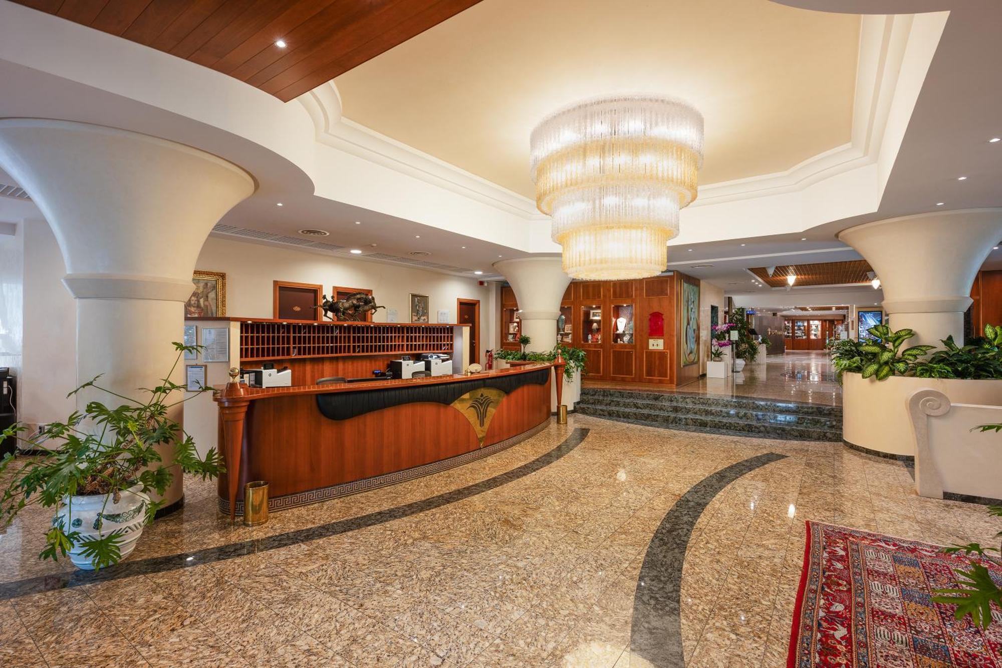 Savoy Beach Hotel & Thermal Spa Bibione Exteriör bild