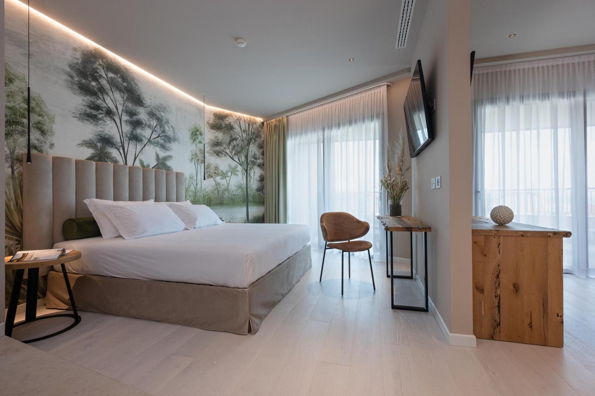 Savoy Beach Hotel & Thermal Spa Bibione Exteriör bild Deluxe room