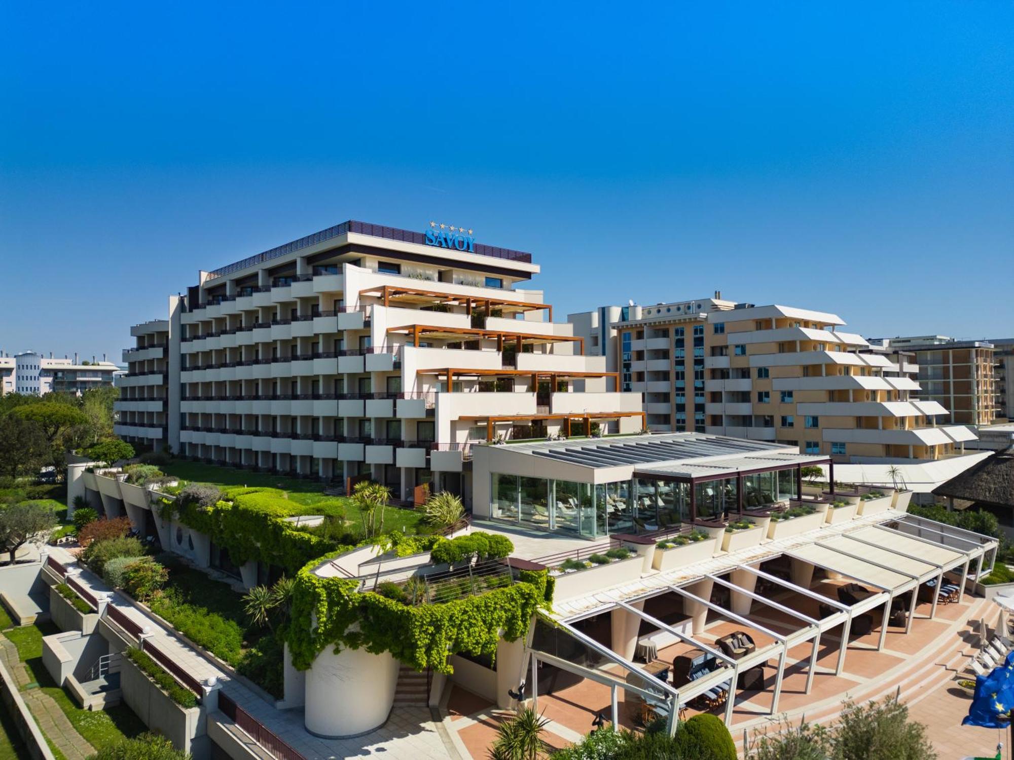 Savoy Beach Hotel & Thermal Spa Bibione Exteriör bild The campus of the University of Piraeus